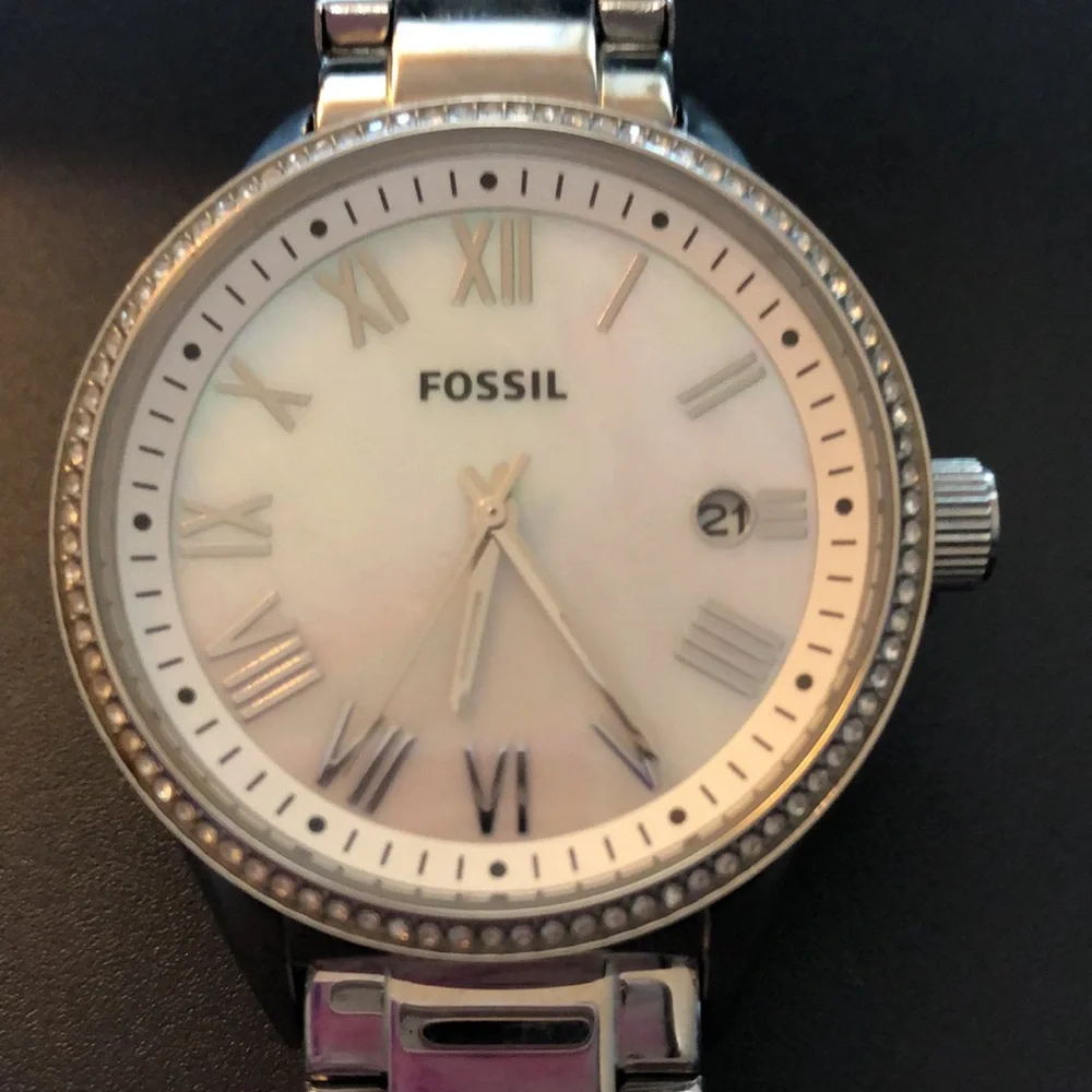 FOSSIL WATCH SILVERTONE - Picture 2 of 6